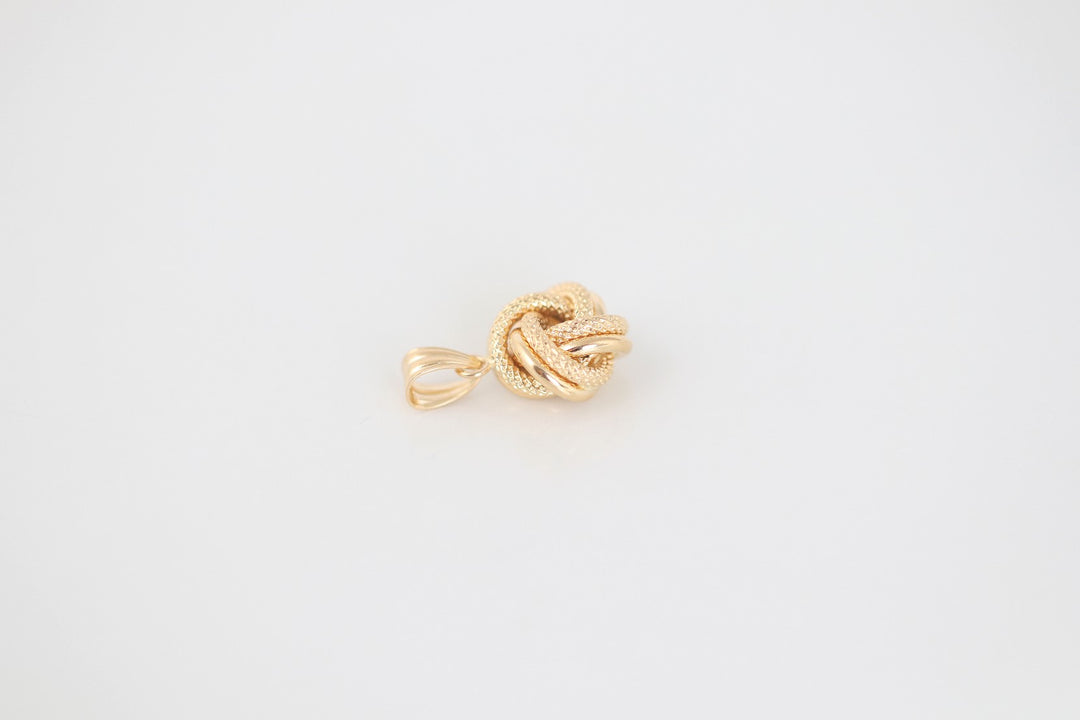 GOLDEN KNOT PENDANTS | 18K GOLD PENDANTS | VALENTINE GIFT | ANNIVERSARY GIFT | MINIMALIST JEWELLERY