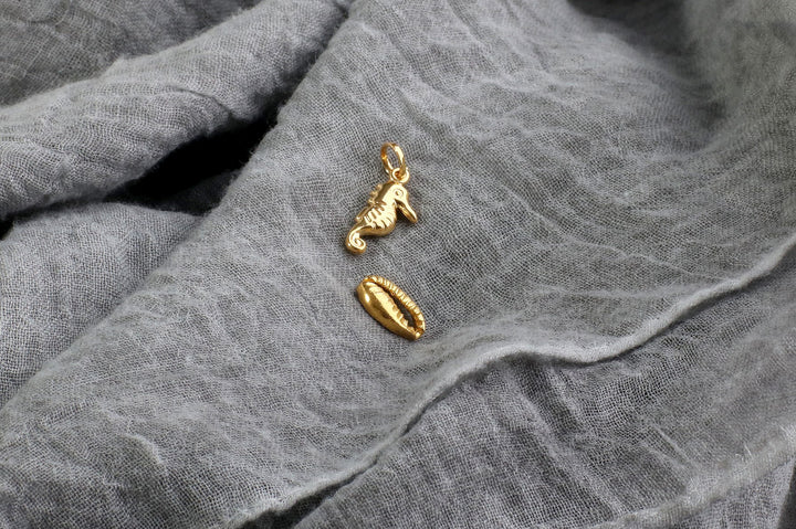 SEAHORSE PENDANT | 18K GOLD PENDANT | VALENTINE GIFT | ANNIVERSARY GIFT | MINIMALIST JEWELLERY