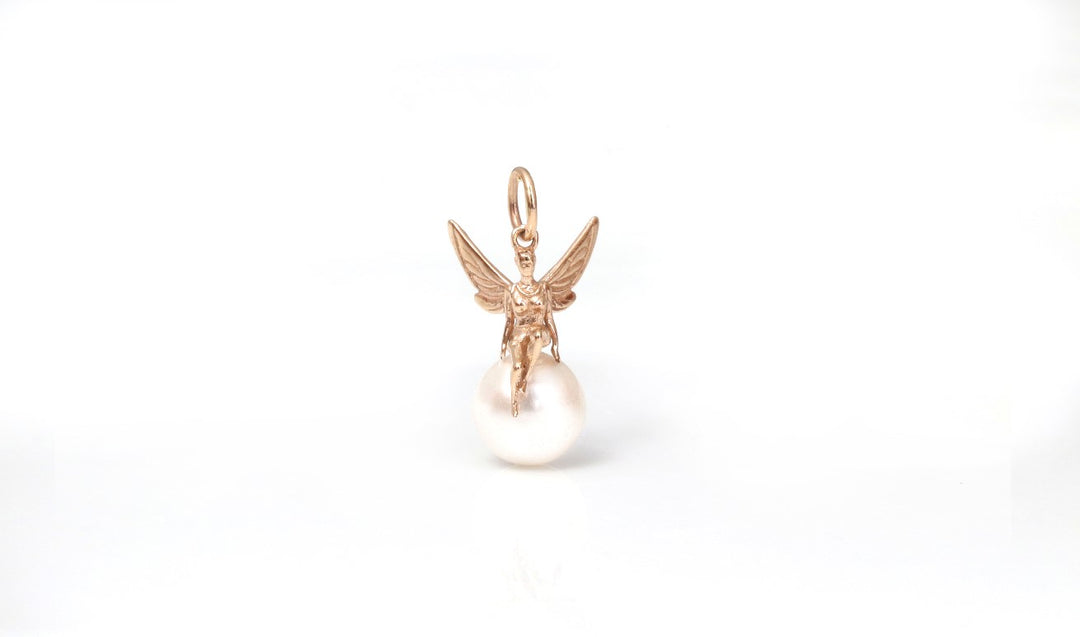 GOLDEN ANGEL PENDANT | 18K GOLD PENDANT | VALENTINE GIFT | ANNIVERSARY GIFT | MINIMALIST JEWELLERY