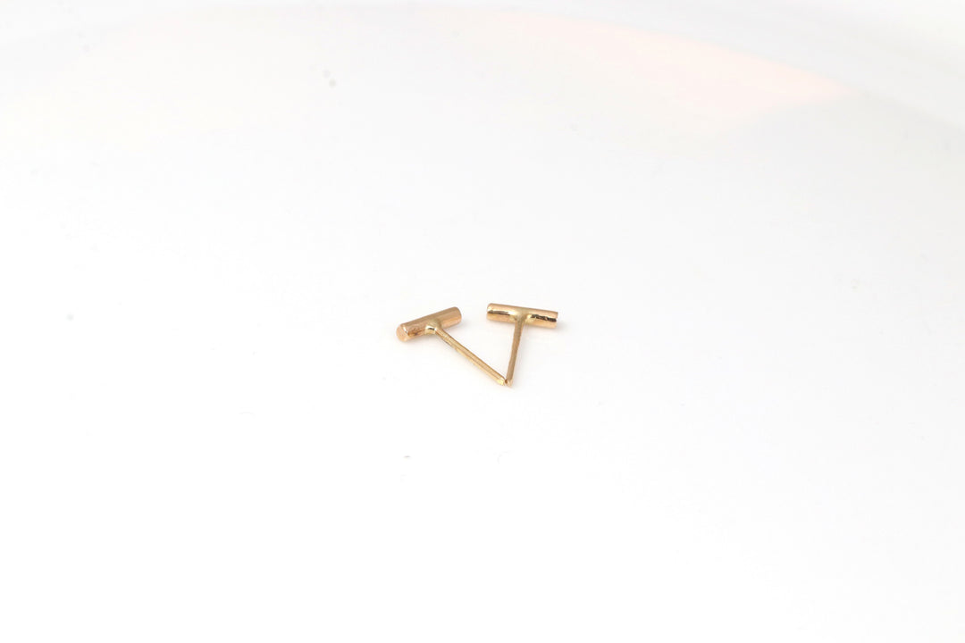 18K GOLD DASH STUD EARRINGS | 18K GOLD EARRINGS | VALENTINE GIFT | ANNIVERSARY GIFT | MINIMALIST JEWELLERY