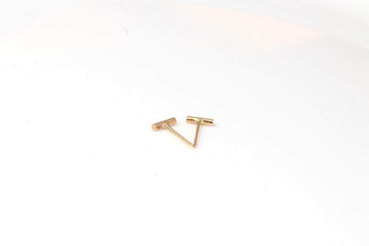 18K GOLD DASH STUD EARRINGS | 18K GOLD EARRINGS | VALENTINE GIFT | ANNIVERSARY GIFT | MINIMALIST JEWELLERY