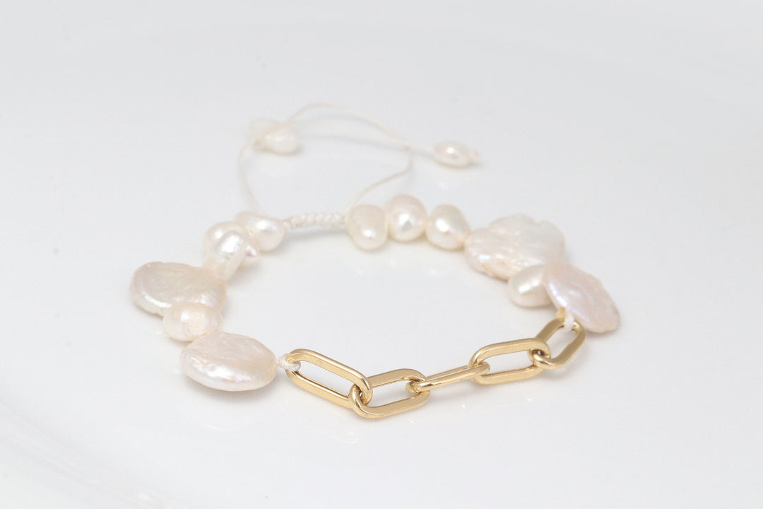 Chain and Pearl Bracelet (Newsha)| Adjustable Bracelet | Stacking Bracelet | Valentine Gift | Pearl Jewellery | 18k Gold Bracelet