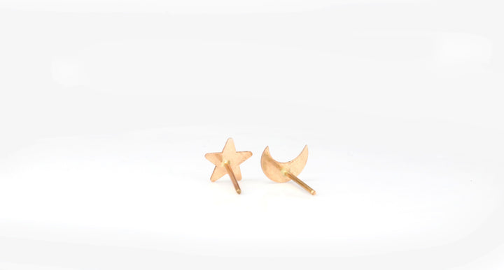MOON AND STAR EARRINGS | 18K GOLD EARRINGS | VALENTINE GIFT | ANNIVERSARY GIFT | MINIMALIST JEWELLERY