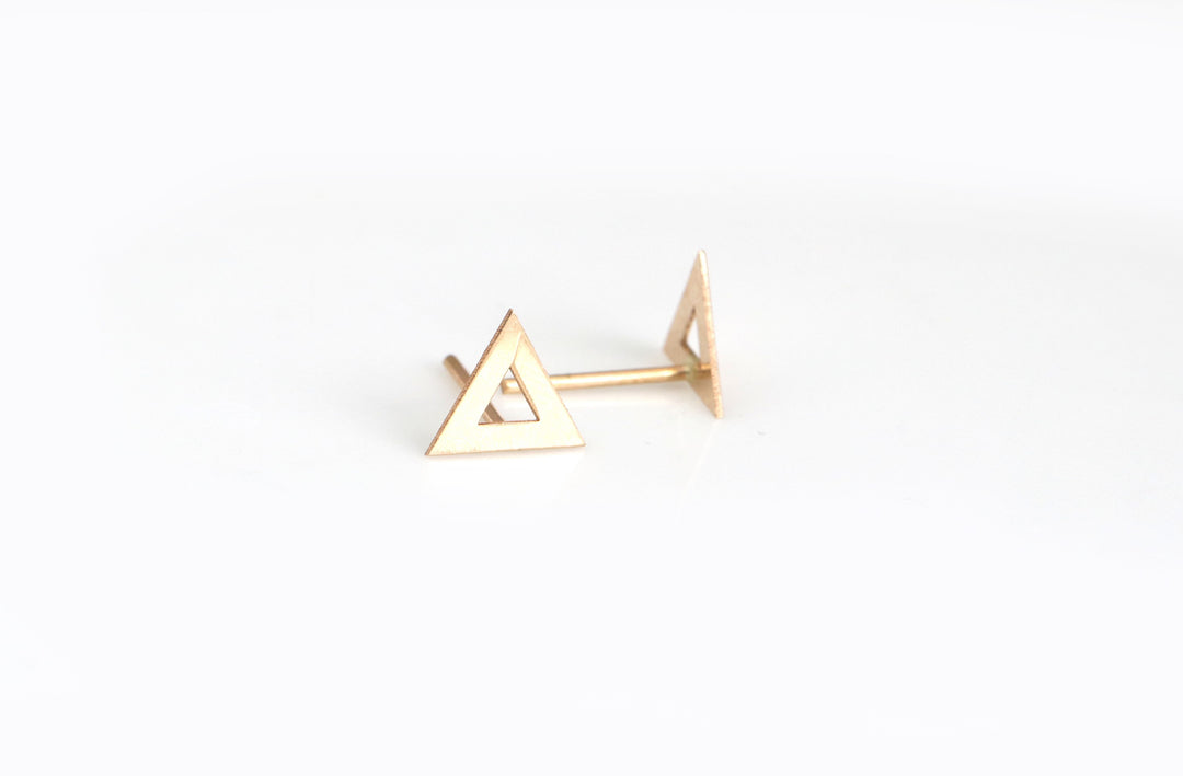 18K GOLD TRIANGLE EARRINGS | 18K GOLD EARRINGS | VALENTINE GIFT | ANNIVERSARY GIFT | MINIMALIST JEWELLERY