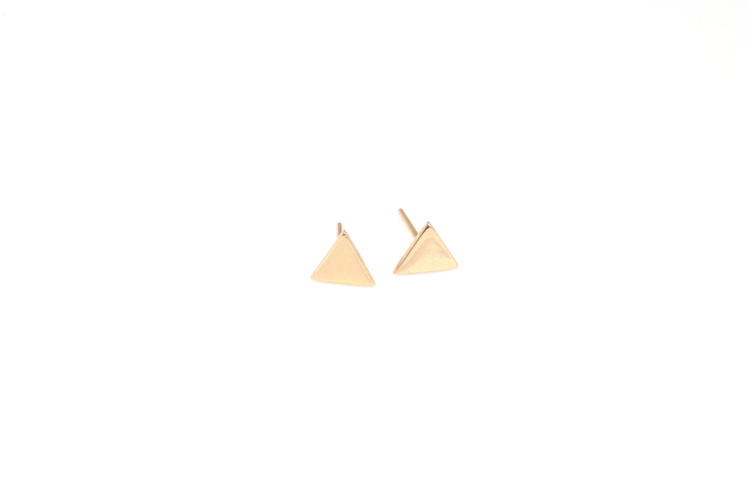 18K GOLD TRIANGLE STUD EARRINGS | 18K GOLD EARRINGS | VALENTINE GIFT | ANNIVERSARY GIFT | MINIMALIST JEWELLERY